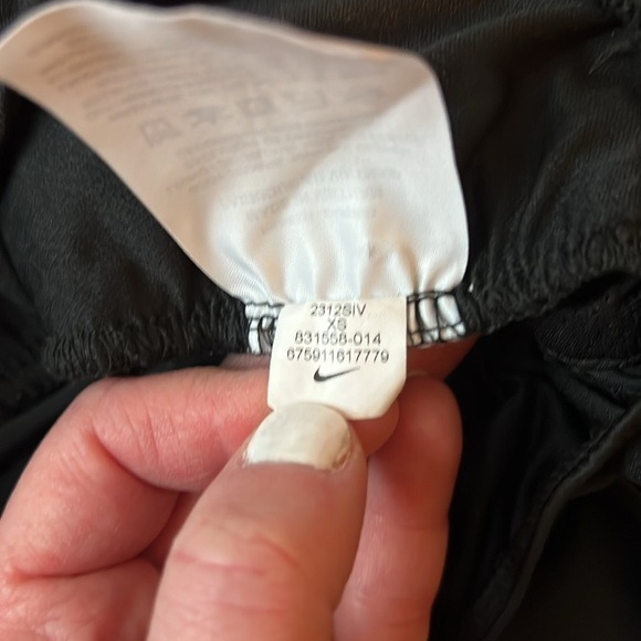 Nike dri-fit running shorts - Picture 5 of 9